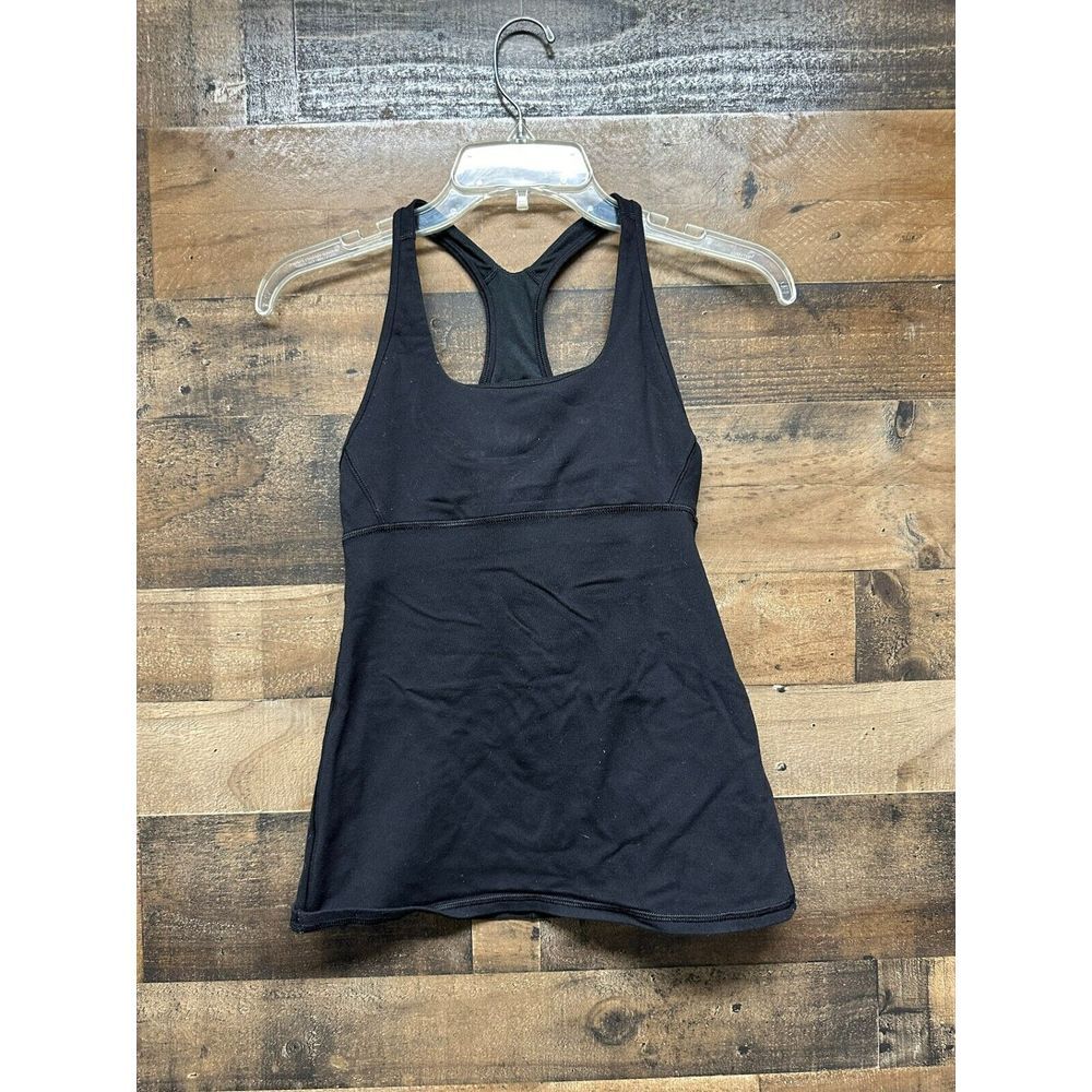 Lululemon Women's‎ Racerback Tank Top Size 4